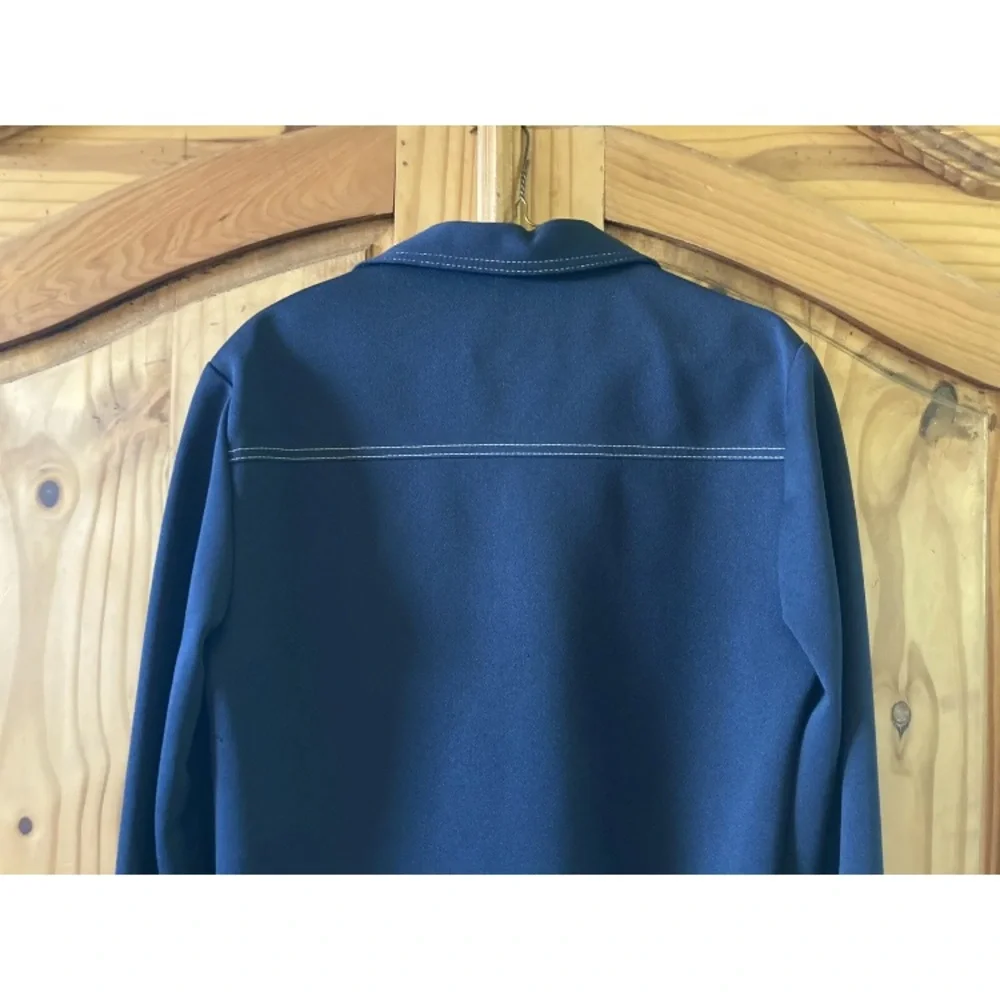 Haggar Navy Blue shirt with Contrast Stitching